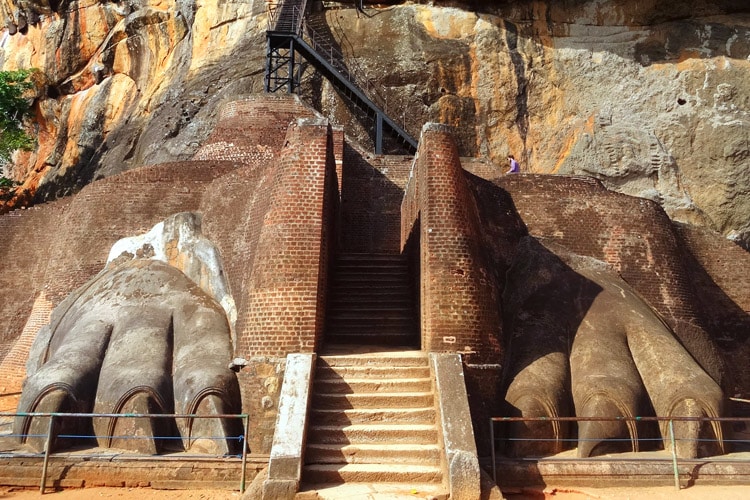 sri-lanka-christi-tours-6n-7d-a-tour-sigiriya