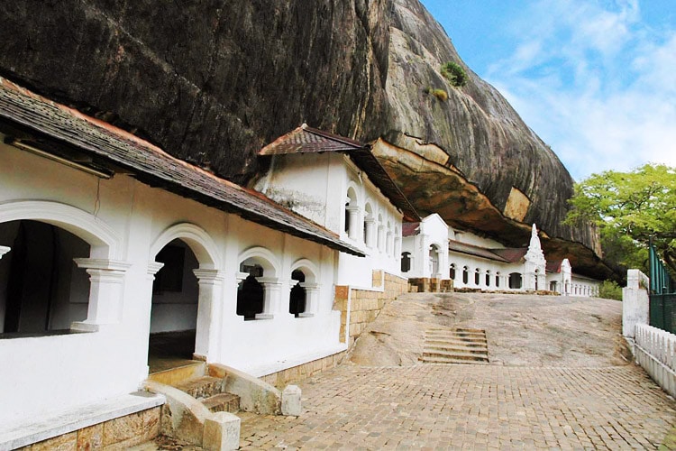 sri-lanka-christi-tours-8n-9d-tour-dambulla